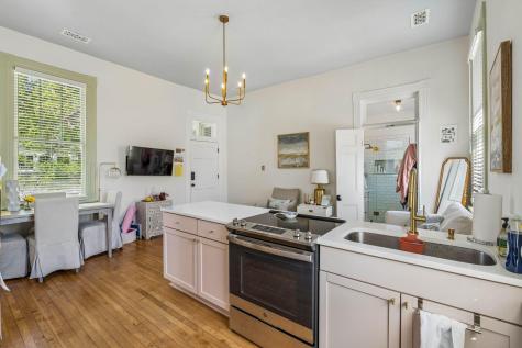 67 Warren Street Charleston SC 29403