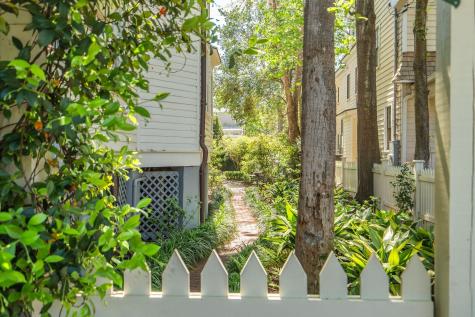 67 Warren Street Charleston SC 29403