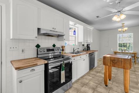 299 Gallashaw Road Summerville SC 29483