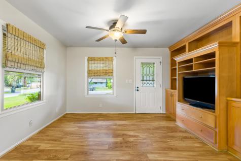 2111 Barbour Drive Charleston SC 29414