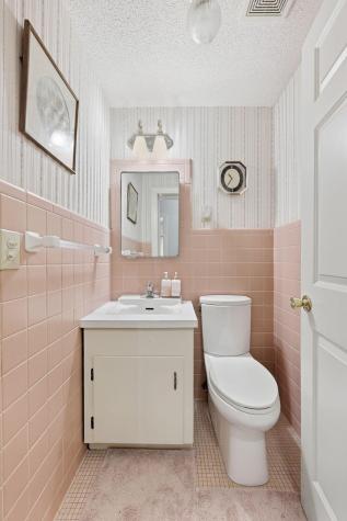 900 Naples Avenue Cayce SC 29033