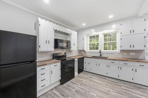 900 Naples Avenue Cayce SC 29033