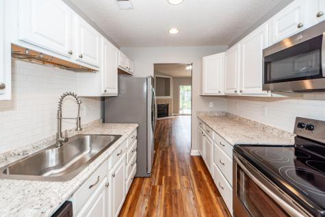 1307 Apex Lane Charleston SC 29412