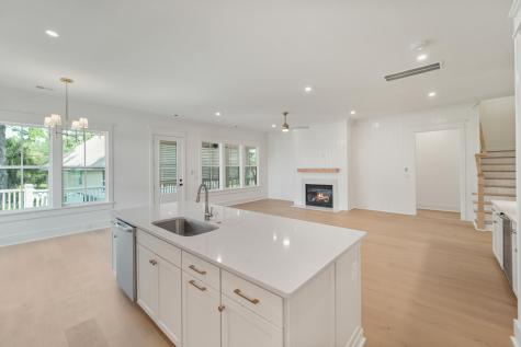 4715 Gold Cup Lane Hollywood SC 29449