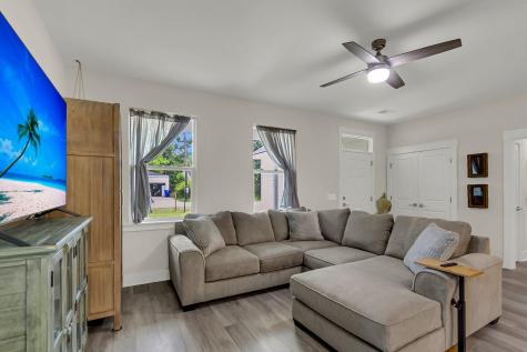 2690 Henry Street North Charleston SC 29405