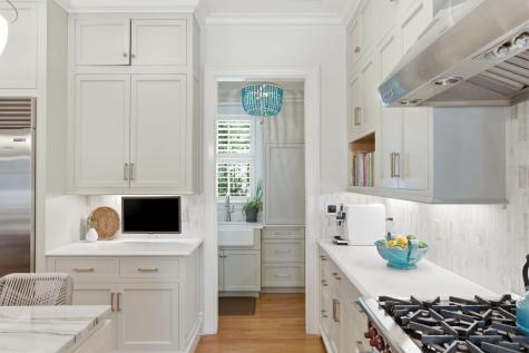 86 Iron Bottom Lane Charleston SC 29492