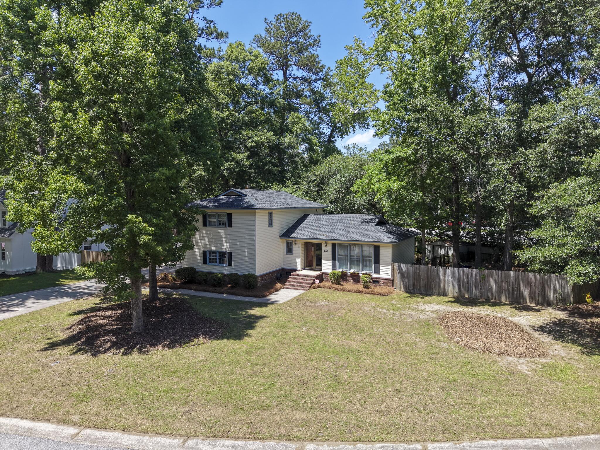 207 Foxcroft Lane Summerville SC 29485