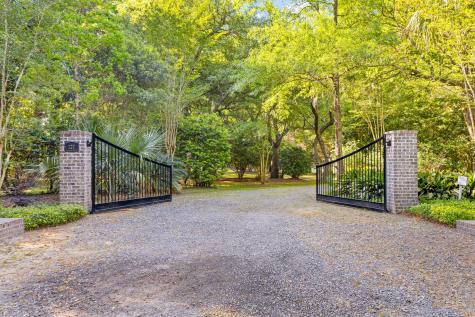 127 Drew Lane Charleston SC 29492