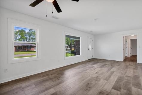 2219 N Dallerton Circle Charleston SC 29414