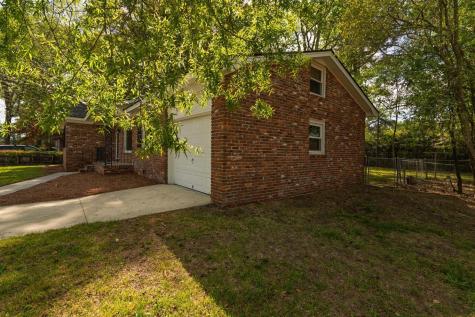 2219 N Dallerton Circle Charleston SC 29414