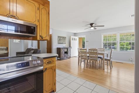 1084 Honeysuckle Lane Charleston SC 29412
