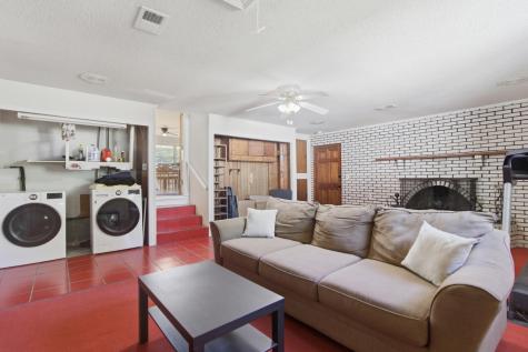 1084 Honeysuckle Lane Charleston SC 29412