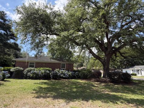 4640 Darlene Street North Charleston SC 29405