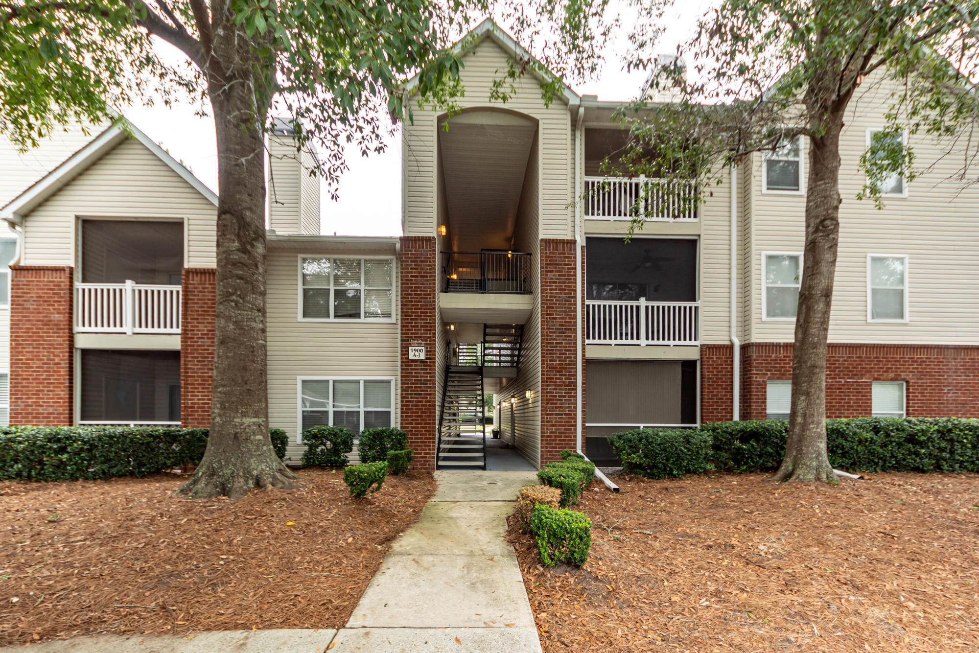 2011 N Highway 17 Mount Pleasant SC 29466