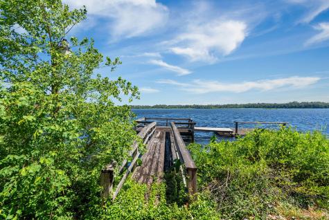1813 Fishing Island Road Moncks Corner SC 29461