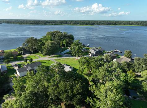 1813 Fishing Island Road Moncks Corner SC 29461