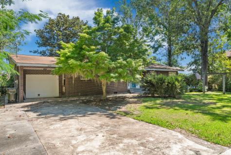 1813 Fishing Island Road Moncks Corner SC 29461