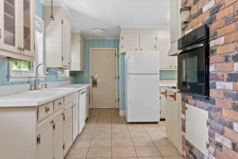 1813 Fishing Island Road Moncks Corner SC 29461