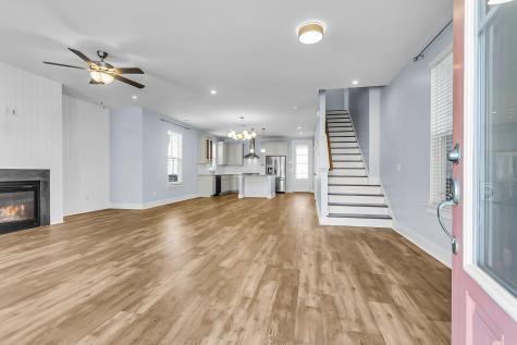 1672 Indy Drive North Charleston SC 29405