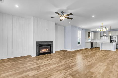 1672 Indy Drive North Charleston SC 29405