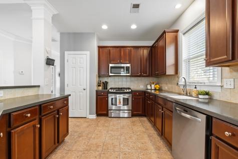 102 Plank Court Summerville SC 29485