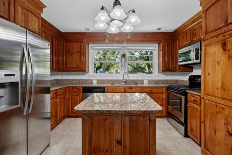 211 6th Avenue Mount Pleasant SC 29464
