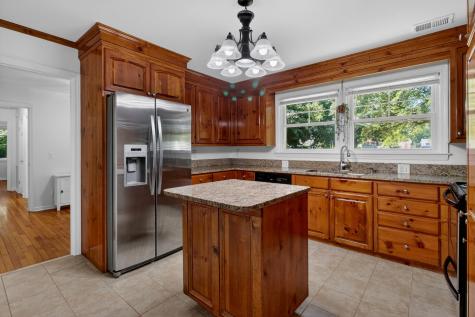 211 6th Avenue Mount Pleasant SC 29464