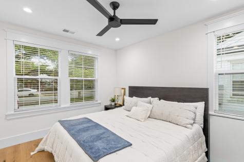 8 Yeadon Avenue Charleston SC 29407