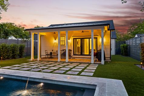 8 Yeadon Avenue Charleston SC 29407