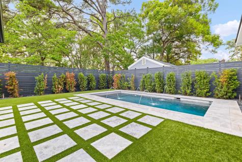 8 Yeadon Avenue Charleston SC 29407