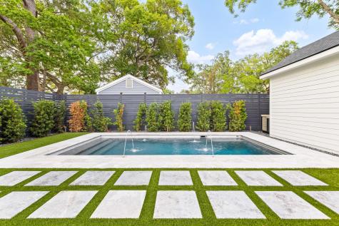 8 Yeadon Avenue Charleston SC 29407
