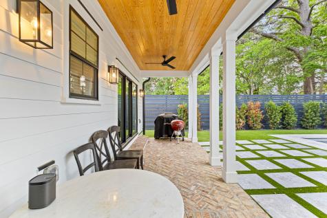 8 Yeadon Avenue Charleston SC 29407
