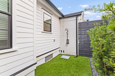 8 Yeadon Avenue Charleston SC 29407