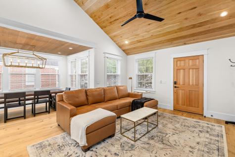 8 Yeadon Avenue Charleston SC 29407
