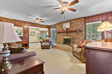 5924 Commonwealth Circle Hanahan SC 29410