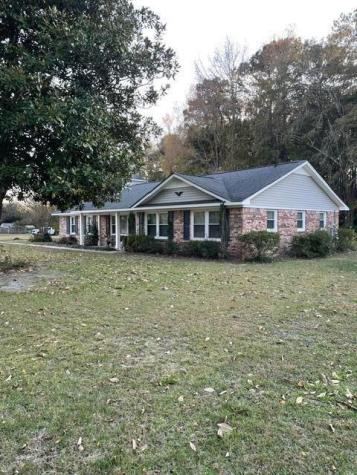 1184 Fellowship Drive Manning SC 29102