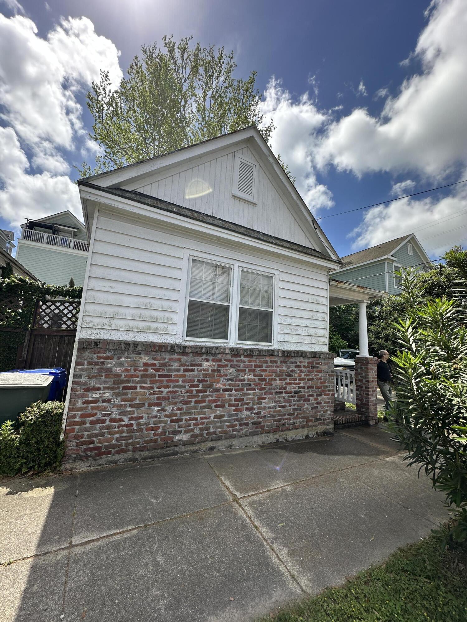 227 Fishburne Street Charleston SC 29403