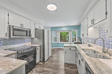 105 Bob White Lane Summerville SC 29485