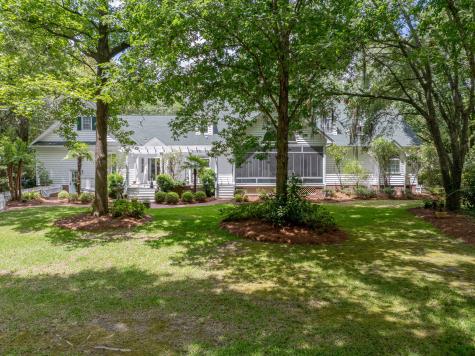 101 Drayton Drive Summerville SC 29483