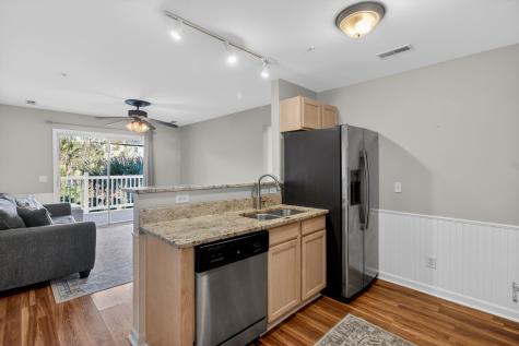 2262 Folly Road Charleston SC 29412