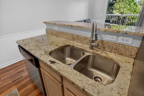 2262 Folly Road Charleston SC 29412