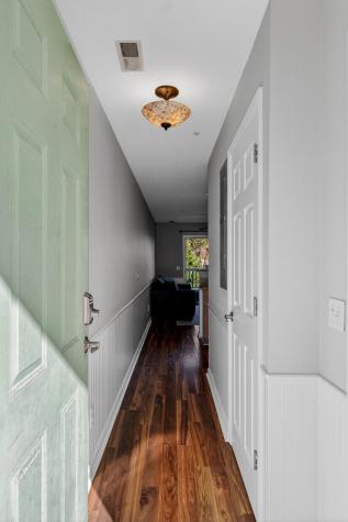 2262 Folly Road Charleston SC 29412