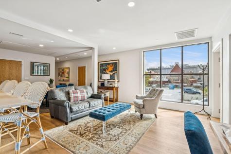 241 E Bay Street Charleston SC 29401