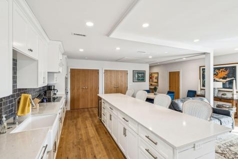 241 E Bay Street Charleston SC 29401