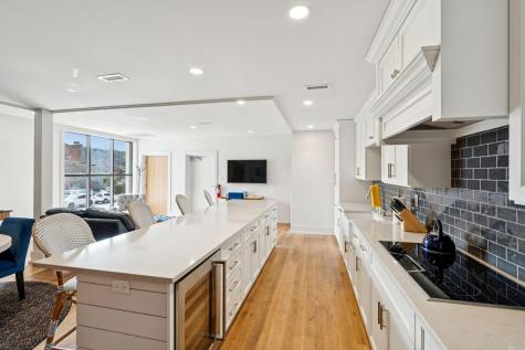 241 E Bay Street Charleston SC 29401