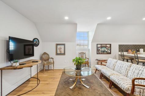 241 E Bay Street Charleston SC 29401