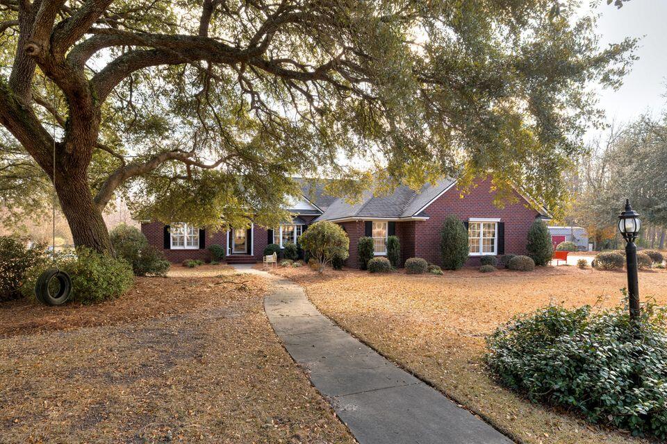 1146 Oak Grove Church Road Manning SC 29102