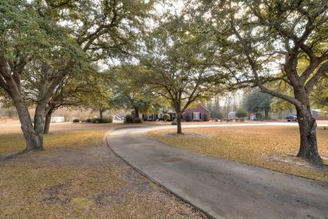 1146 Oak Grove Church Road Manning SC 29102