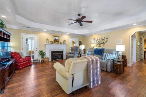1146 Oak Grove Church Road Manning SC 29102