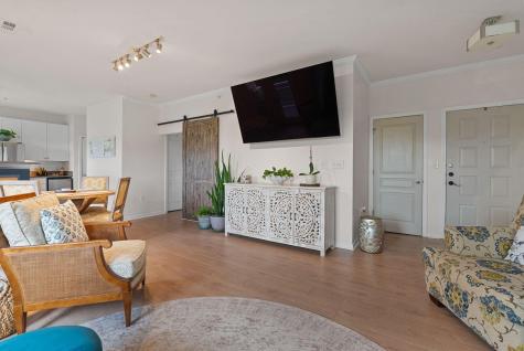 280 Seven Farms Drive Charleston SC 29492
